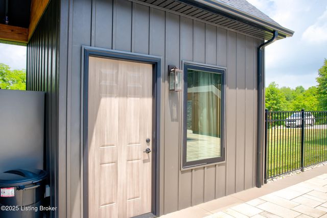 199 Allen Place East, Taylorsville, KY 40071