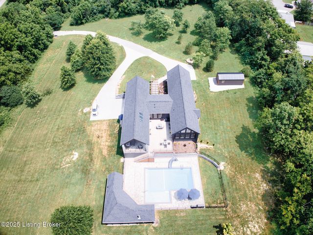 199 Allen Place East, Taylorsville, KY 40071