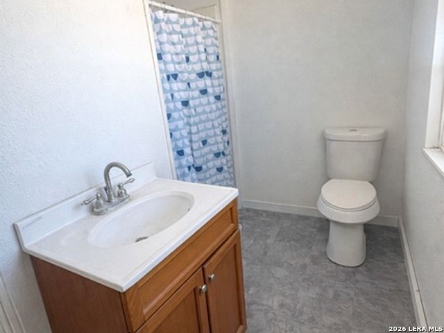 217 N PARK AVENUE, Karnes City, TX 78118