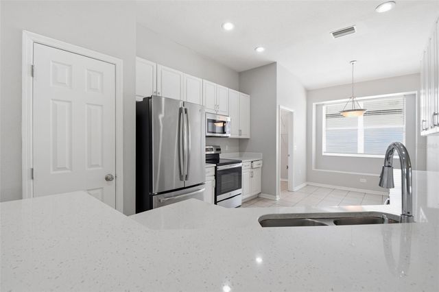 427 FERN GULLEY DRIVE, Seffner, FL 33584