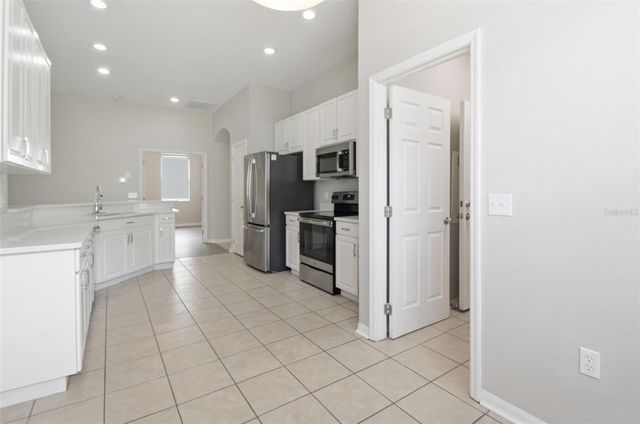 427 FERN GULLEY DRIVE, Seffner, FL 33584