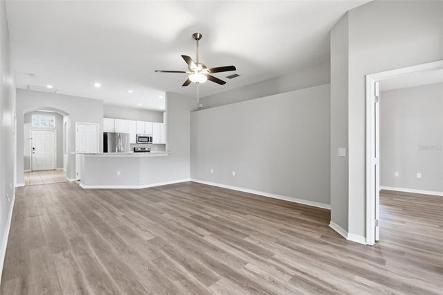 427 FERN GULLEY DRIVE, Seffner, FL 33584