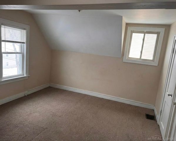 1847 SE Lafayette Avenue, Grand Rapids, MI 49507