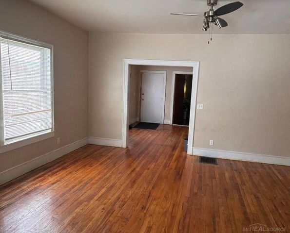 1847 SE Lafayette Avenue, Grand Rapids, MI 49507