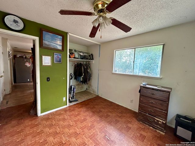 7502 Apple Valley, San Antonio, TX 78242