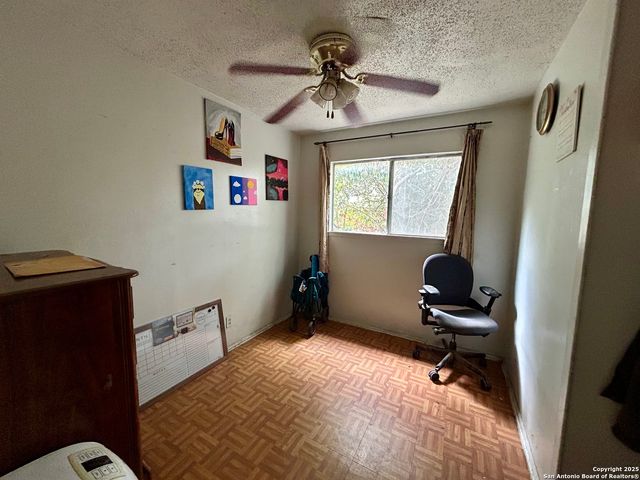 7502 Apple Valley, San Antonio, TX 78242