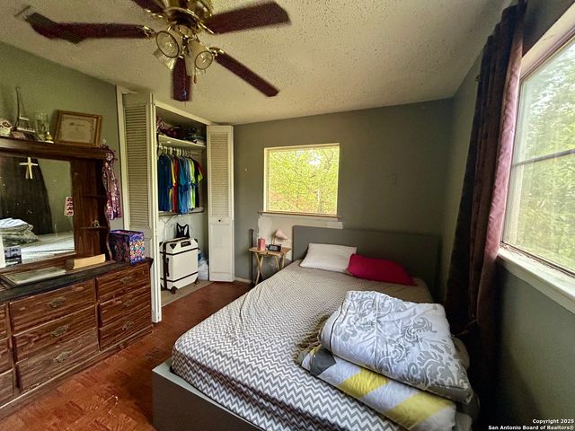 7502 Apple Valley, San Antonio, TX 78242