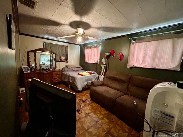 7502 Apple Valley, San Antonio, TX 78242