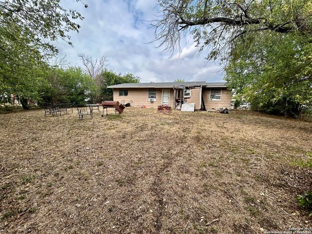 7502 Apple Valley, San Antonio, TX 78242