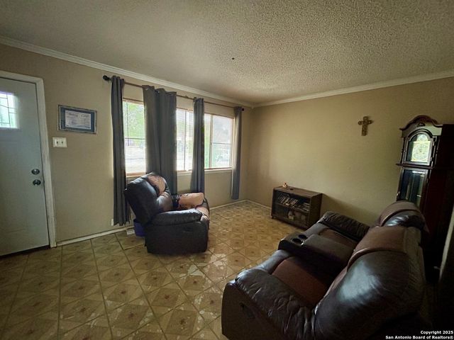 7502 Apple Valley, San Antonio, TX 78242