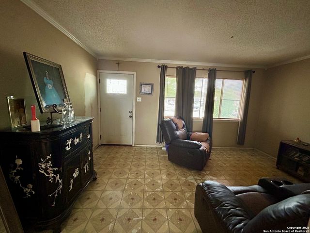 7502 Apple Valley, San Antonio, TX 78242