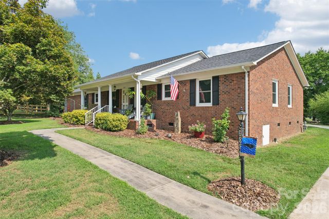 2004 Battle Street, Salisbury, NC 28146