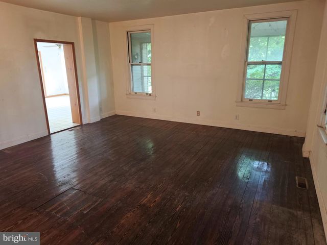 5424 GLENVIEW RD, Glen Arm, MD 21057