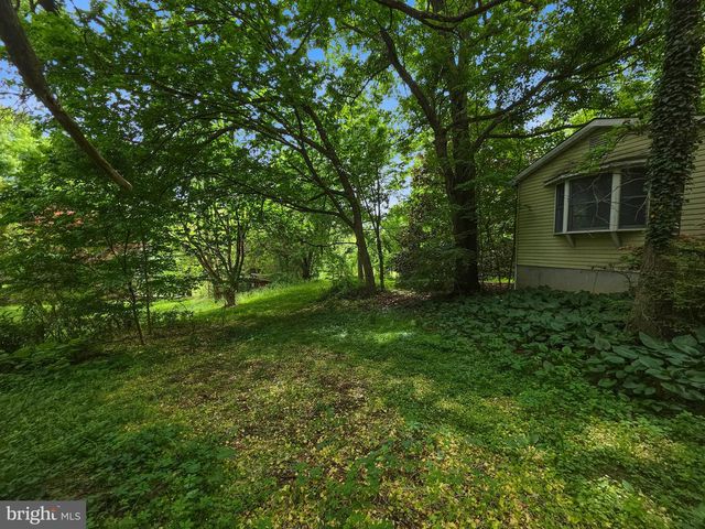 5424 GLENVIEW RD, Glen Arm, MD 21057