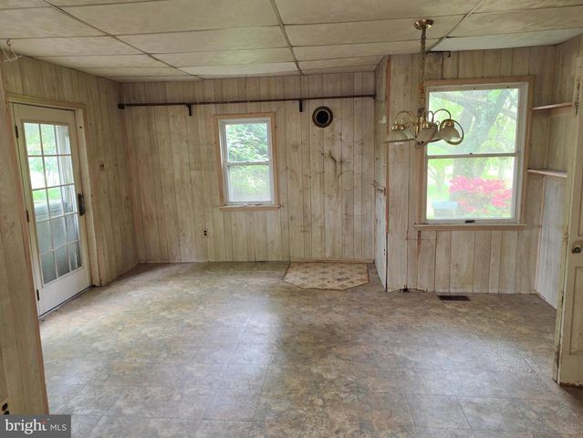 5424 GLENVIEW RD, Glen Arm, MD 21057