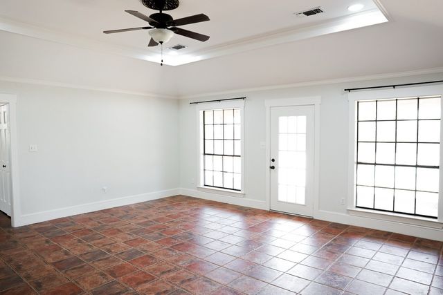 10575 Friendship Road, Pilot Point, TX 76258