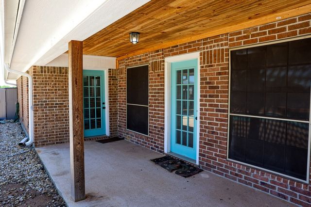 10575 Friendship Road, Pilot Point, TX 76258