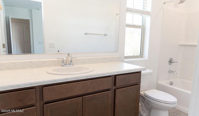 2661 S Oakenshield Way, Tucson, AZ 85730