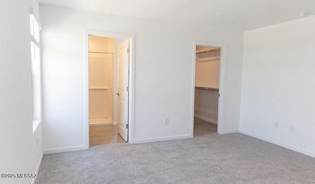 2661 S Oakenshield Way, Tucson, AZ 85730