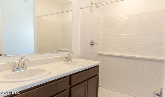2661 S Oakenshield Way, Tucson, AZ 85730