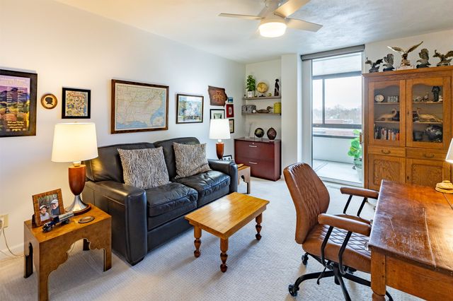 3663 Grand Avenue 401, Des Moines, IA 50312