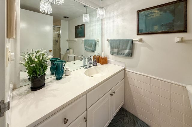 3663 Grand Avenue 401, Des Moines, IA 50312