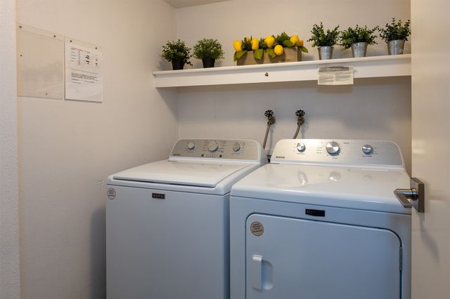 3663 Grand Avenue 401, Des Moines, IA 50312