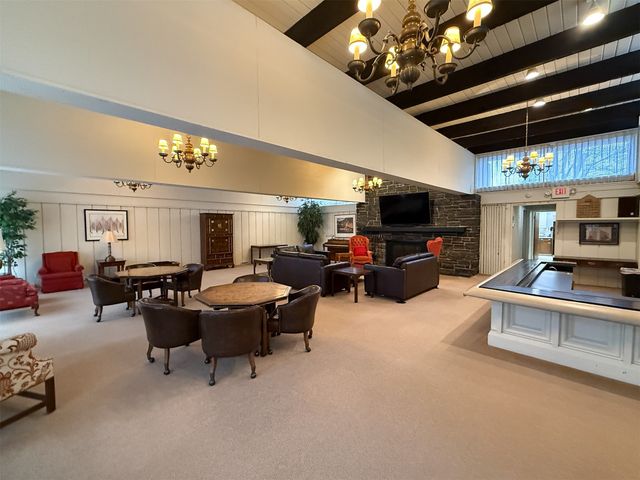 3663 Grand Avenue 401, Des Moines, IA 50312