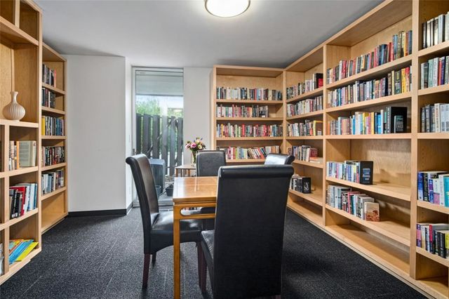 3663 Grand Avenue 401, Des Moines, IA 50312