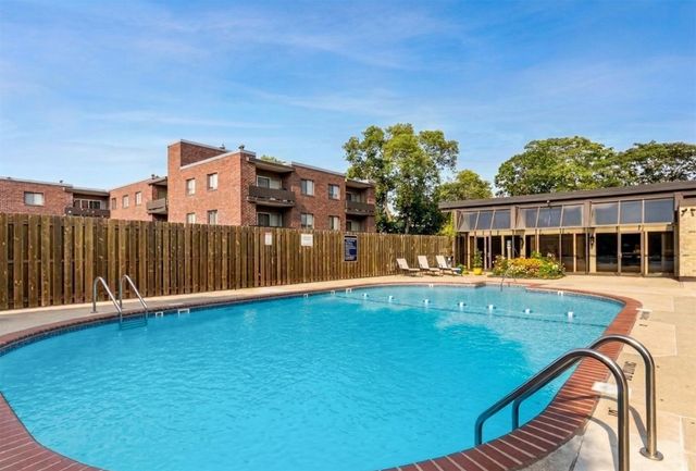 3663 Grand Avenue 401, Des Moines, IA 50312