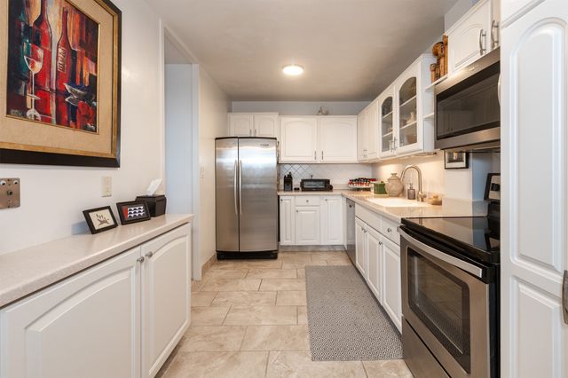 3663 Grand Avenue 401, Des Moines, IA 50312