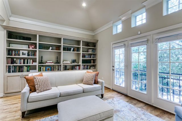 5742 Kiam Street, Houston, TX 77007