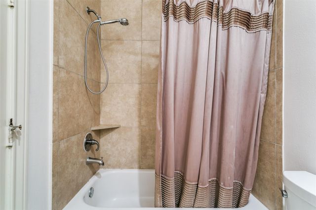 5742 Kiam Street, Houston, TX 77007