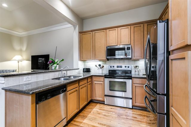 5742 Kiam Street, Houston, TX 77007