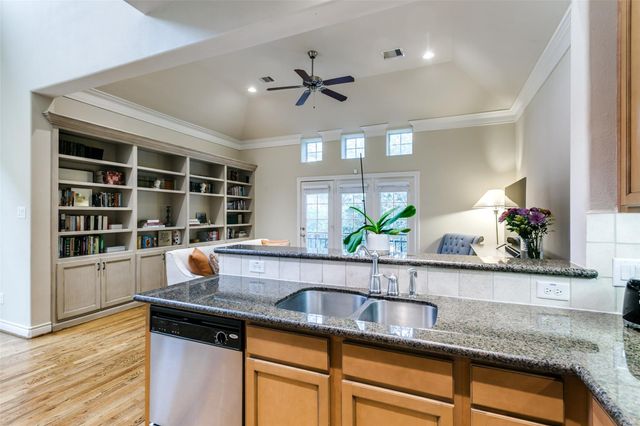 5742 Kiam Street, Houston, TX 77007