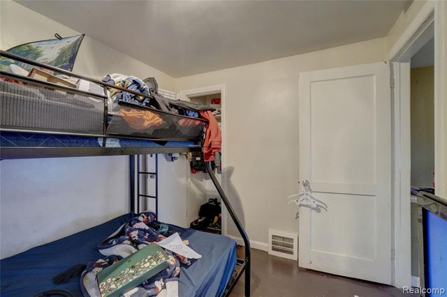 19159 Meyers Road, Detroit, MI 48235