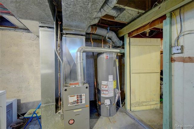 19159 Meyers Road, Detroit, MI 48235