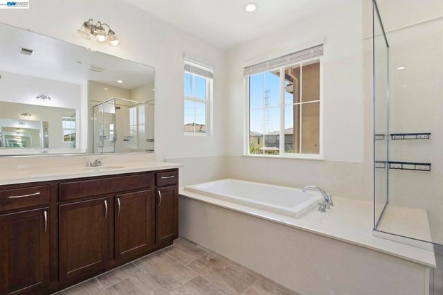 1446 S Terra Verde St, Mountain House, CA 95391