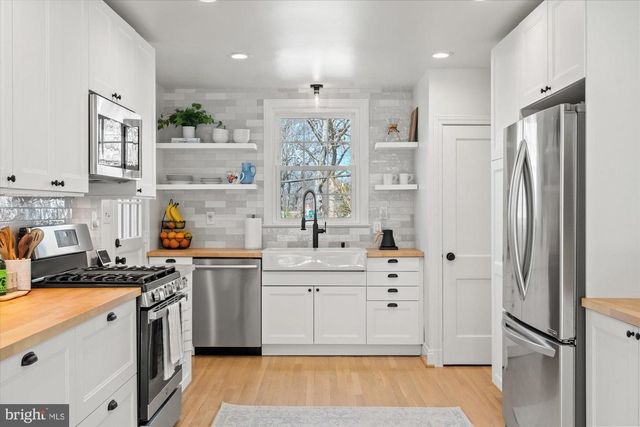 6110 WELBORN DR, Bethesda, MD 20816