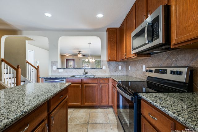 11638 Valley Garden, San Antonio, TX 78245