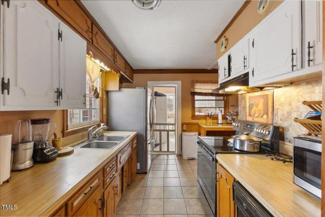 2503 Mckinney Street, Burlington, NC 27217