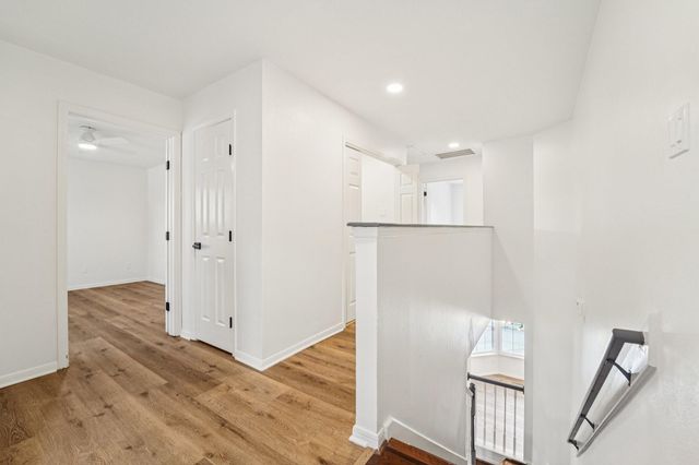 1808 N Mission Circle, Friendswood, TX 77546