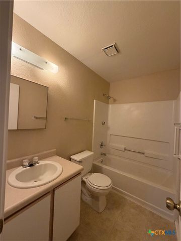 3406 Sante Fe Trail, Seguin, TX 78155