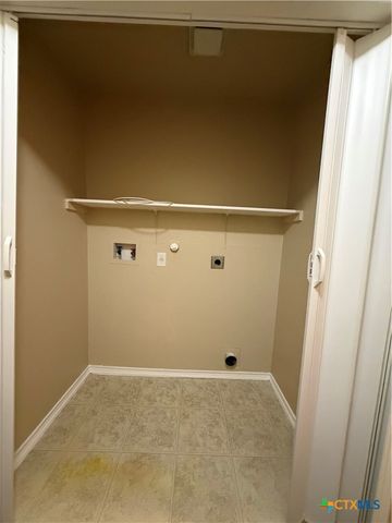 3406 Sante Fe Trail, Seguin, TX 78155