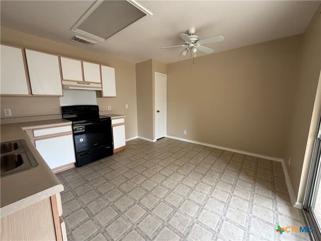 3406 Sante Fe Trail, Seguin, TX 78155