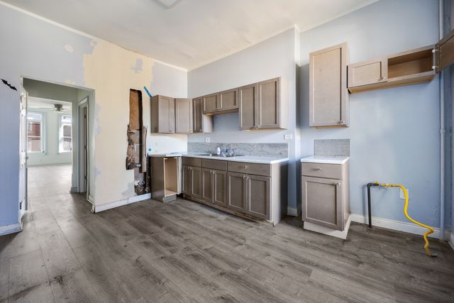 1636 S Homan Avenue, Chicago, IL 60623
