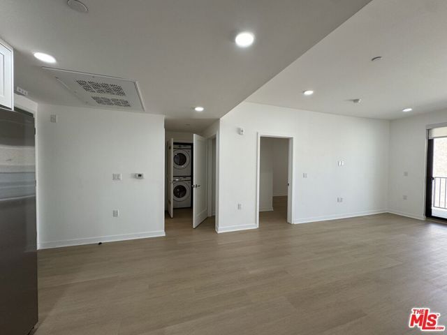 3977 Beverly Boulevard 215, Los Angeles, CA 90004
