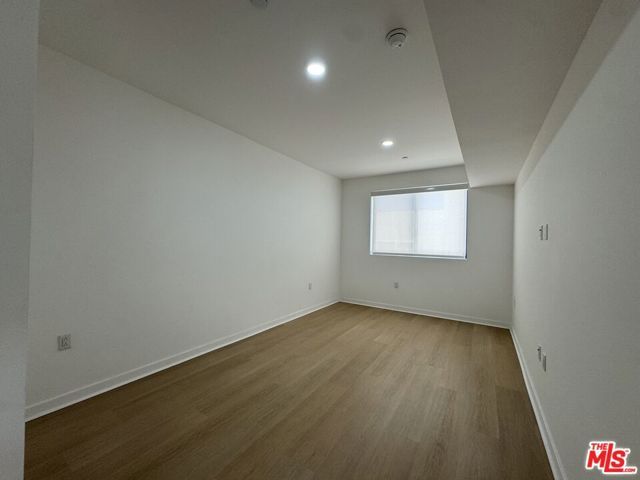 3977 Beverly Boulevard 215, Los Angeles, CA 90004