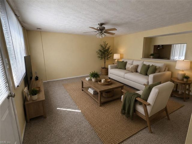 1337 Peabody DR, Hampton, VA 23666