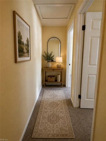 1337 Peabody DR, Hampton, VA 23666
